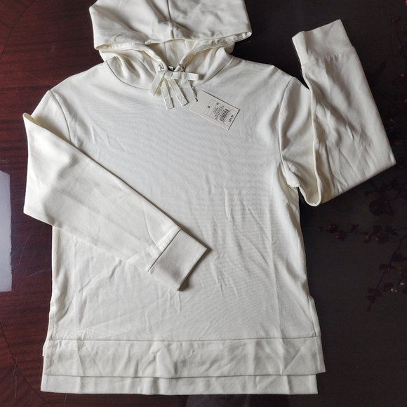 A New Day Hooded Pullover - Picture 7 of 16